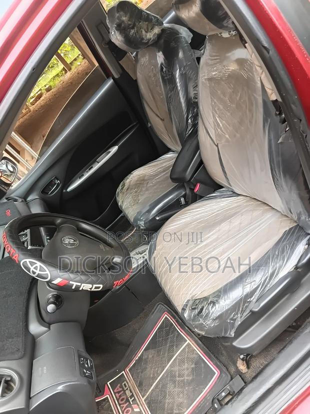 Toyota Yaris 2013