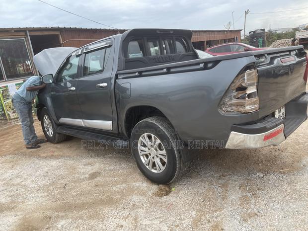Toyota Hilux Revo Double Cab Deisel 2.8 RWD 2018 Gray