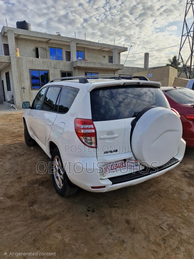 Toyota RAV4 2.5 Limited 4x4 2012 White