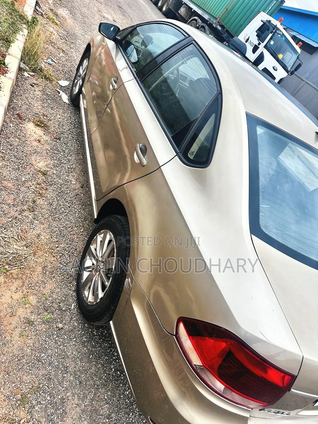 Volkswagen Polo 2017 Beige