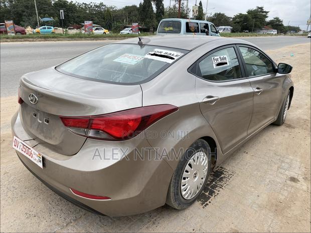 Hyundai Elantra 2016