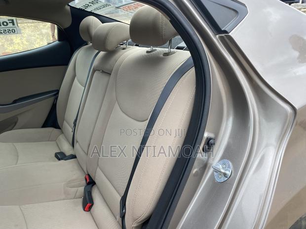 Hyundai Elantra 2016