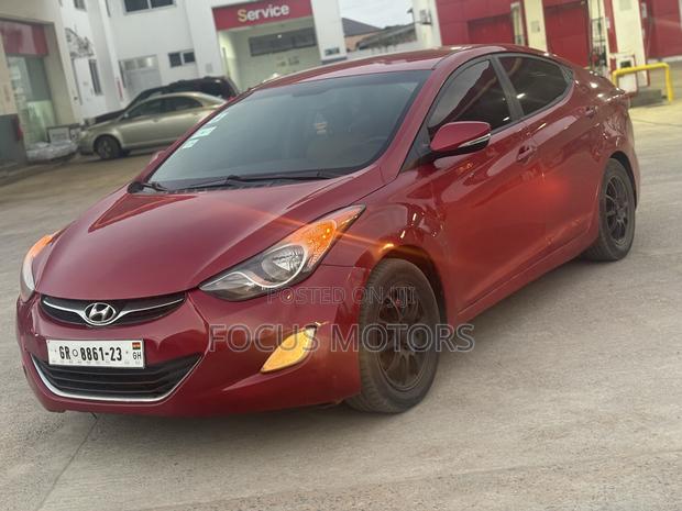 Hyundai Elantra 2013 Red