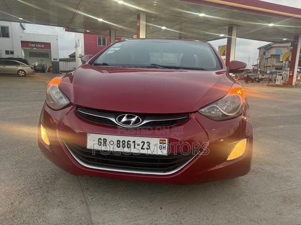 Hyundai Elantra 2013 Red
