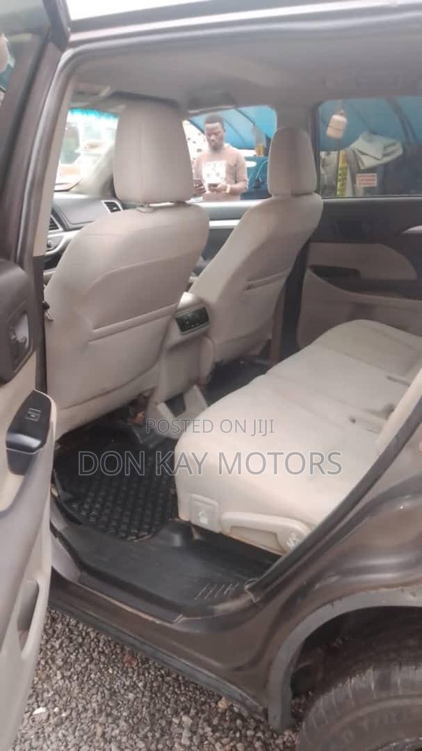 Toyota Highlander 2016 Gray