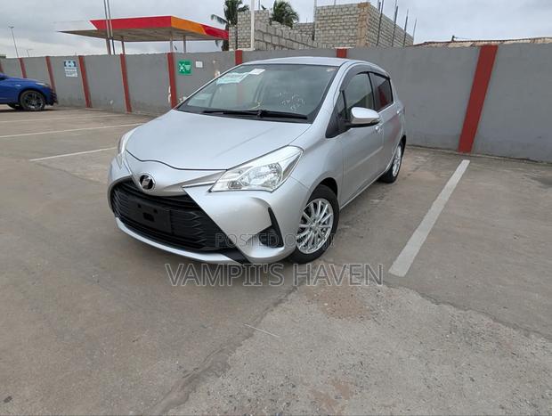 Toyota Vitz 1.3 FWD 5dr 2018 Silver