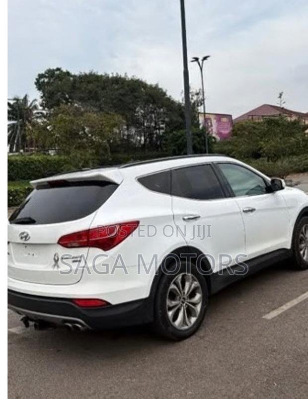 Hyundai Santa Fe 2016 White