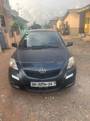 Toyota Yaris Base Sedan 4dr 2011 Gray for sale