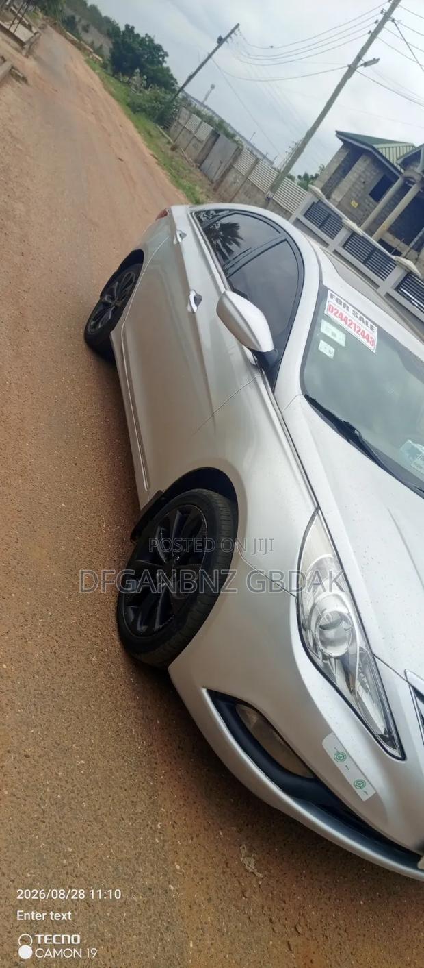 Hyundai Sonata GLS Sedan FWD (2.4L 4cyl 6A) 2013 Silver