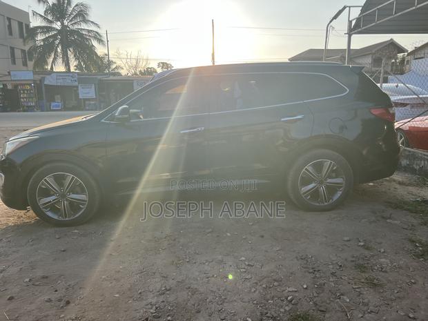 Hyundai Santa Fe Limited FWD 2016 Black