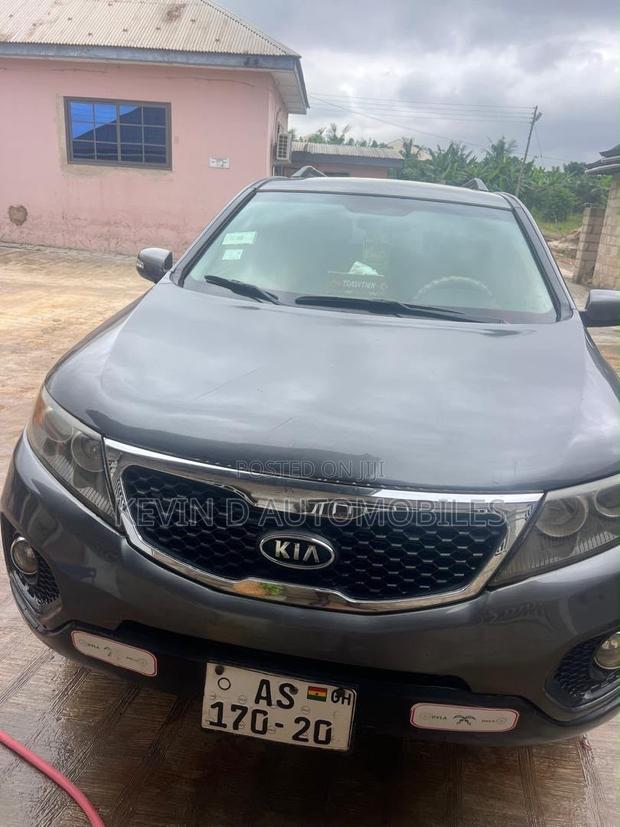 Kia Sorento LX 2012 Gray