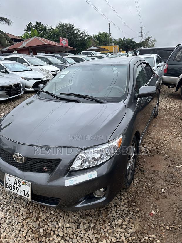 Toyota Corolla S 4dr Sedan (1.8L 4cyl 4A) 2010 Gray