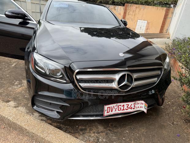 Mercedes-Benz E300 Base RWD Sedan (2.0L 4cyl 9A) 2017 Black