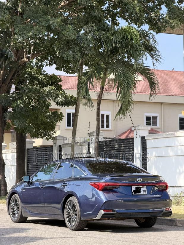 Toyota Avalon XSE FWD Sedan (3.5L V6 8A) 2019 Blue