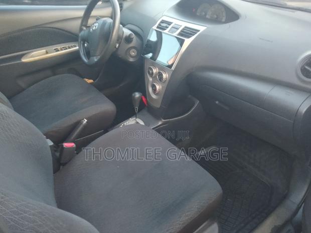 Toyota Yaris 2007 Gray