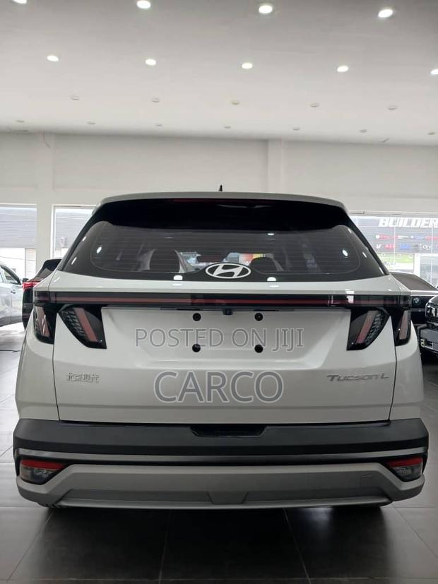 Hyundai Tucson 2024 White