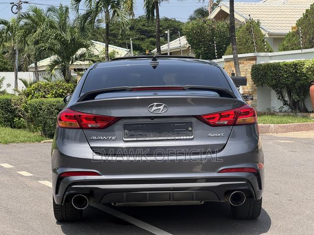 Hyundai Elantra 2018 Gray