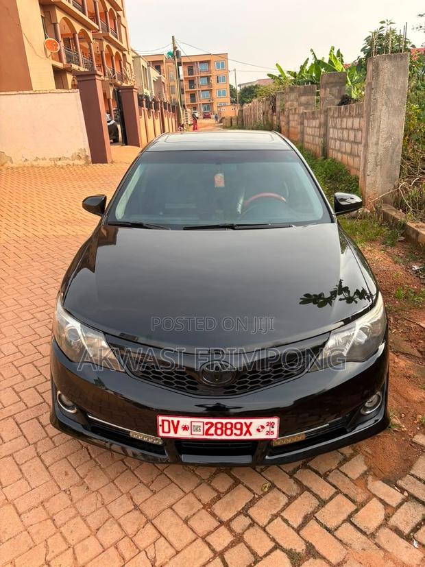 Toyota Camry SE 4dr Sedan (2.5L 4cyl 6A) 2012 Black