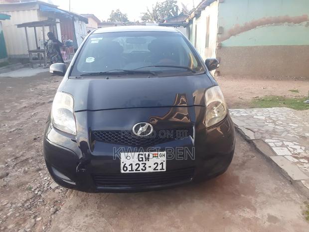 Toyota Vitz 2010 Black