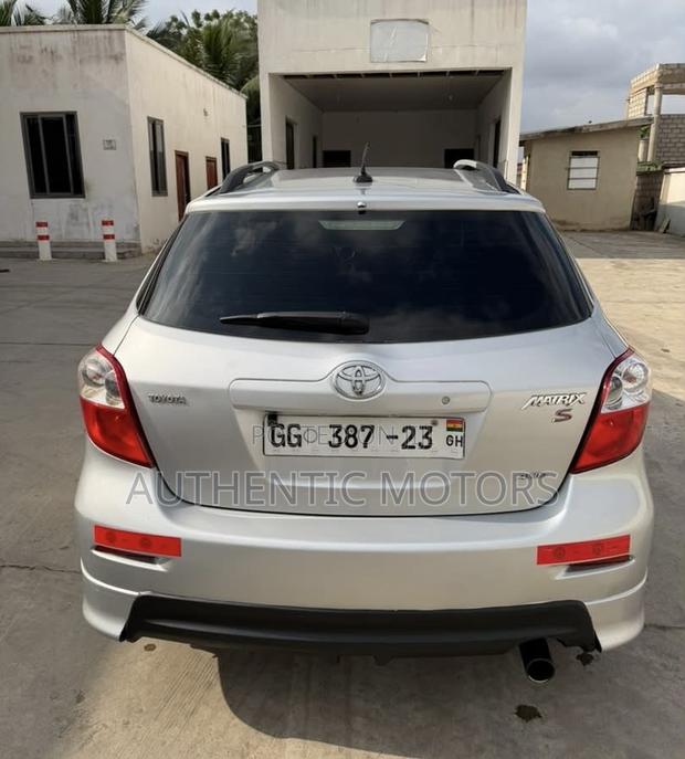 Toyota Matrix 2010 Silver