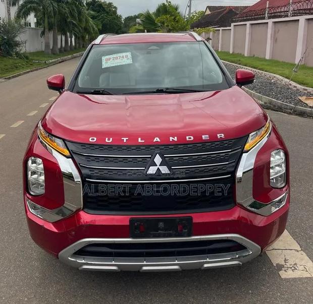 Mitsubishi Outlander SEL 2022 Burgundy