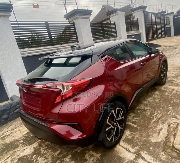 Toyota C-HR 2019 Red
