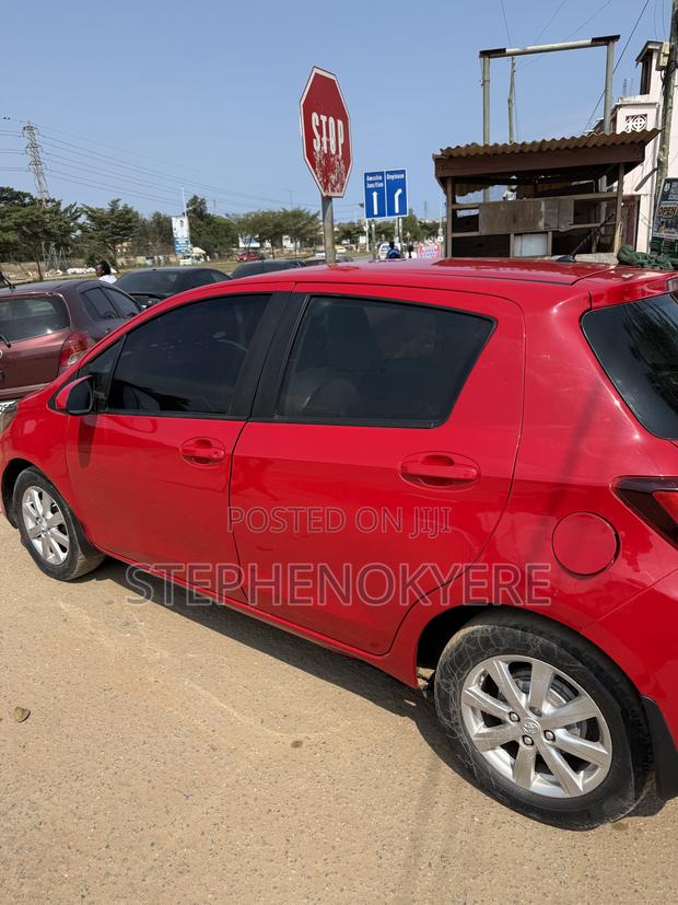 Toyota Yaris 2015 Red