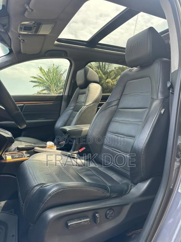 Honda CR-V Touring 2022 Gray