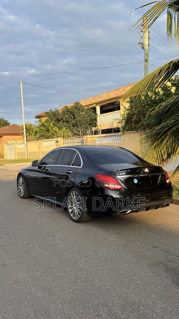 Mercedes-Benz C300 Luxury 4matic Sedan AWD (2.0L 4cyl 7A) 2017 Blue