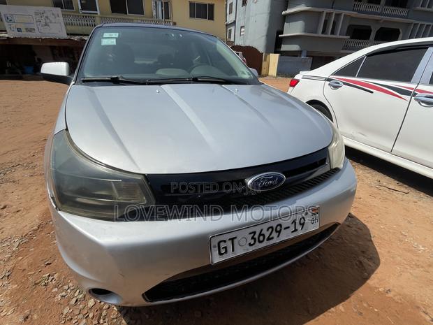 Ford Focus 2009 Silver