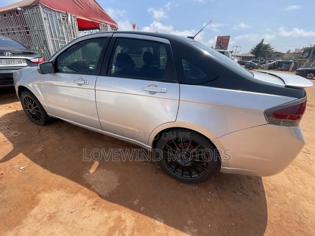 Ford Focus 2009 Silver