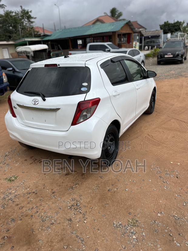 Toyota Vitz 1.3 AWD 3dr 2012 White