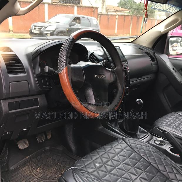Isuzu D-MAX 2016 White