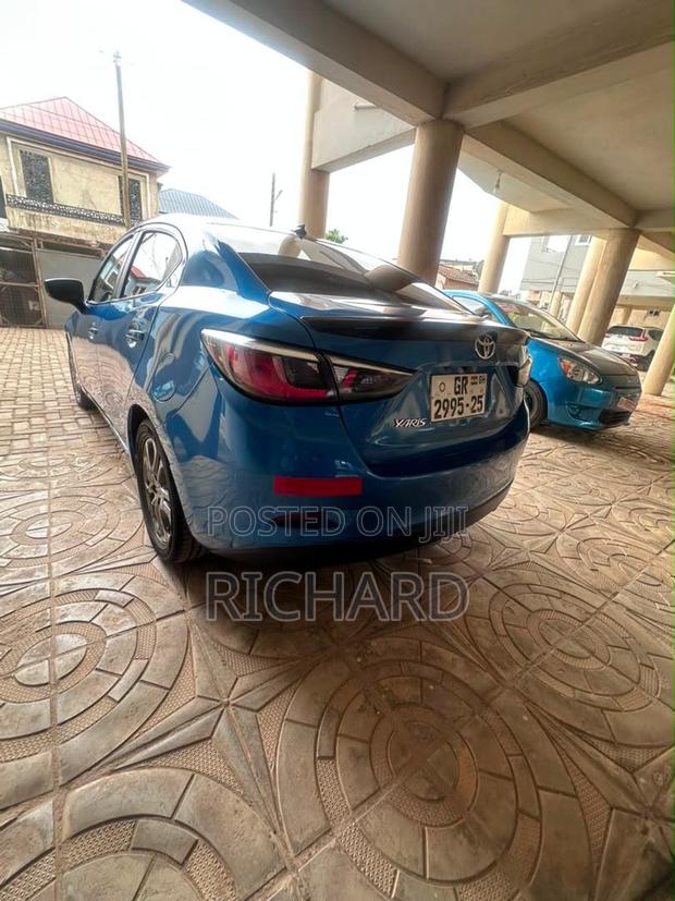 Toyota Yaris 2019 Blue
