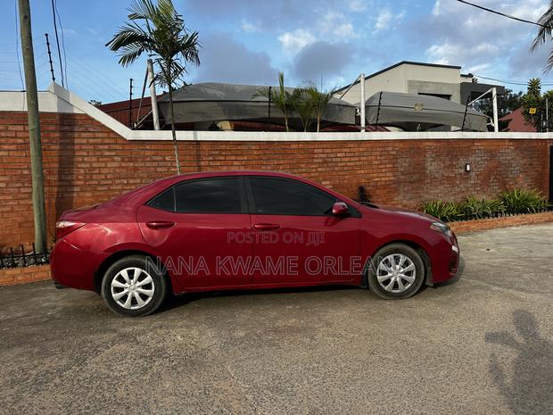 Toyota Corolla LE 4dr Sedan (1.8L 4cyl CVT) 2016 Red