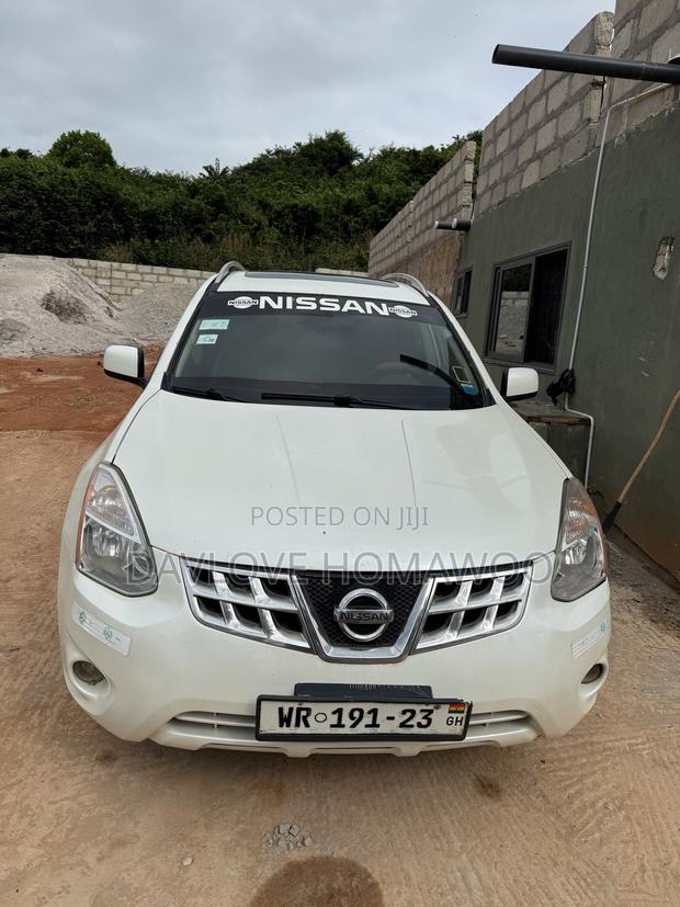 Nissan Rogue SV 2012 White