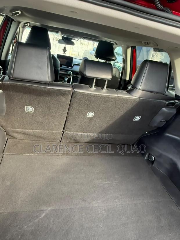 Toyota RAV4 XLE AWD 2024 Red