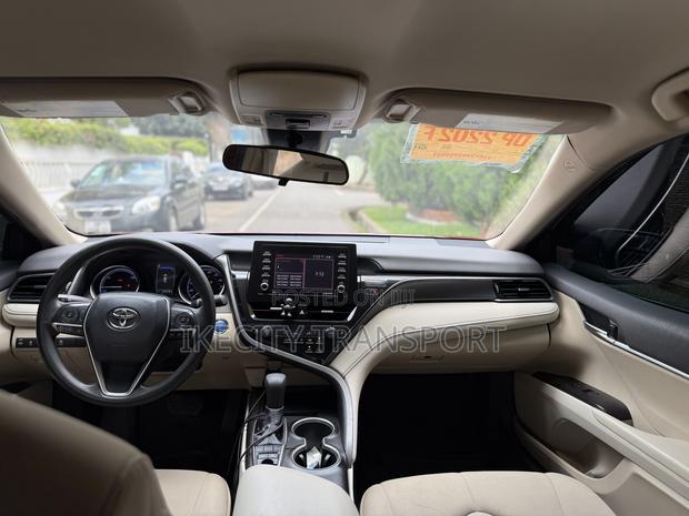 Toyota Camry LE 2021 Red