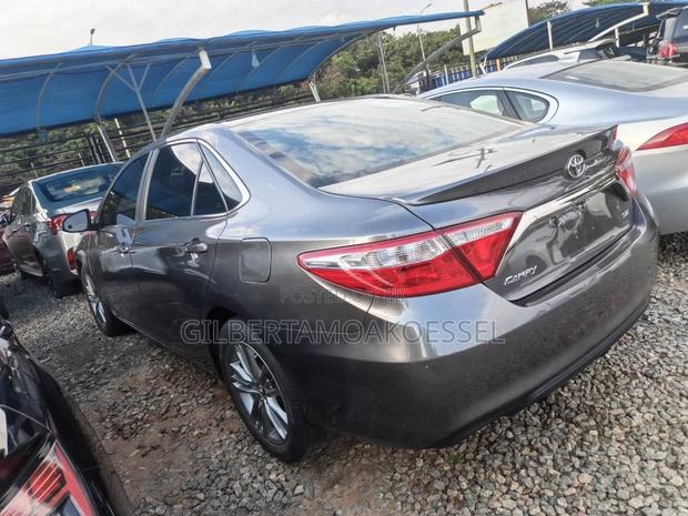 Toyota Camry 2017 Gray
