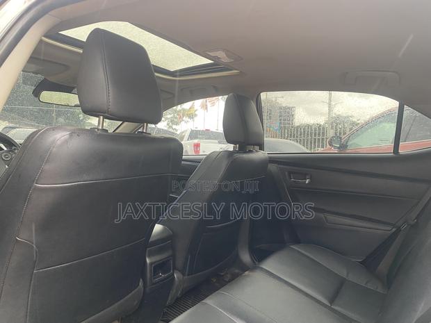 Toyota Corolla XSE (1.8L 4cyl 2A) 2019 Gray