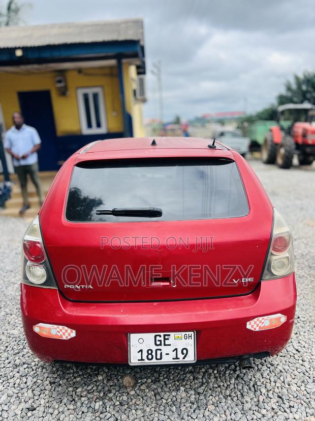 Pontiac Vibe 2010 Red