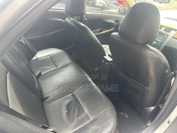 Toyota Corolla L 4dr Sedan (1.8L 4cyl 5M) 2013 Silver