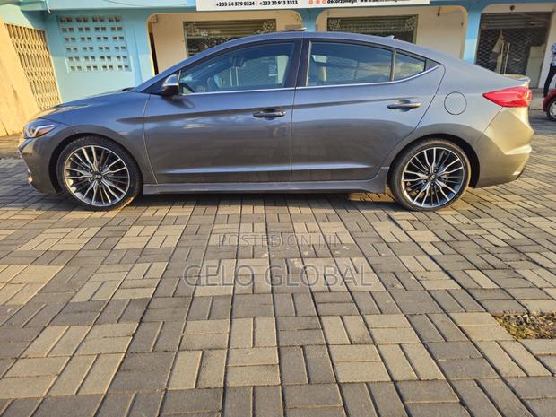 Hyundai Elantra 2018 Gray