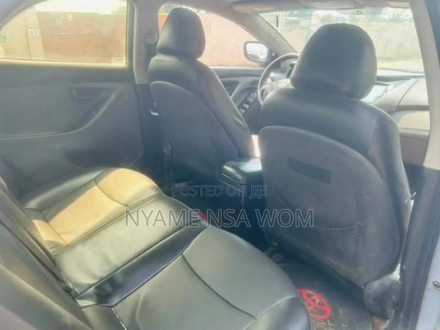 Hyundai Elantra 2013 Silver
