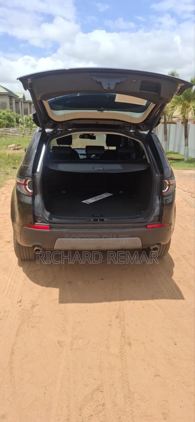 Land Rover Discovery Sport SE 2018 Black