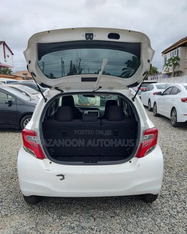 Toyota Vitz 1.3 FWD 5dr 2014 White