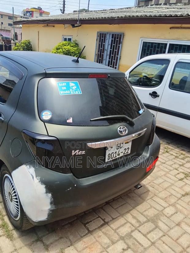 Toyota Vitz 2012 Black