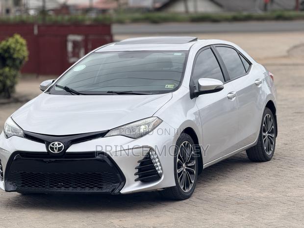 Toyota Corolla 2016 Silver