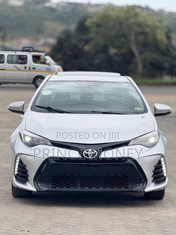 Toyota Corolla 2016 Silver