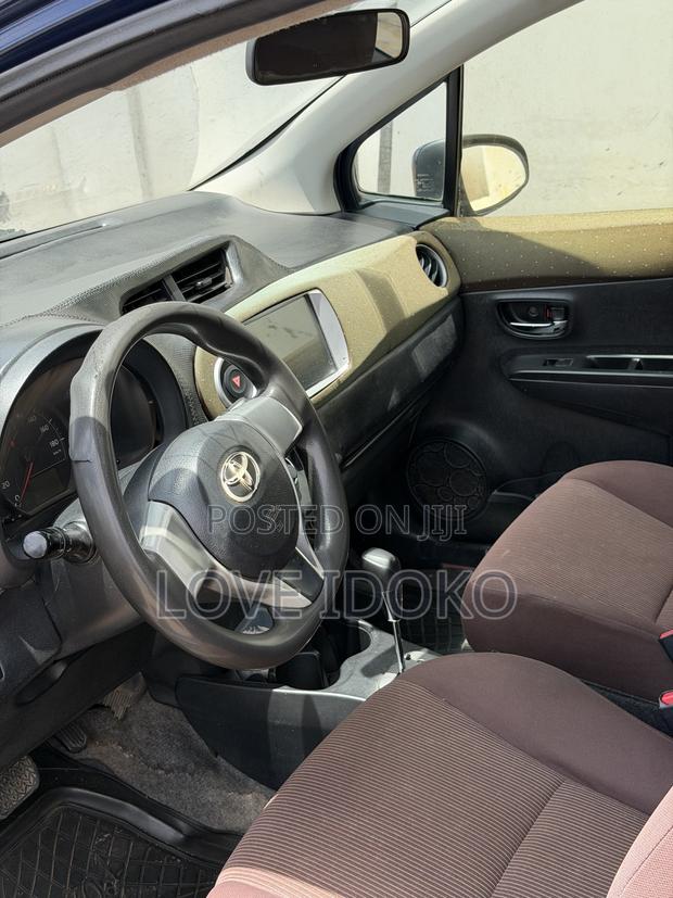 Toyota Vitz 2012